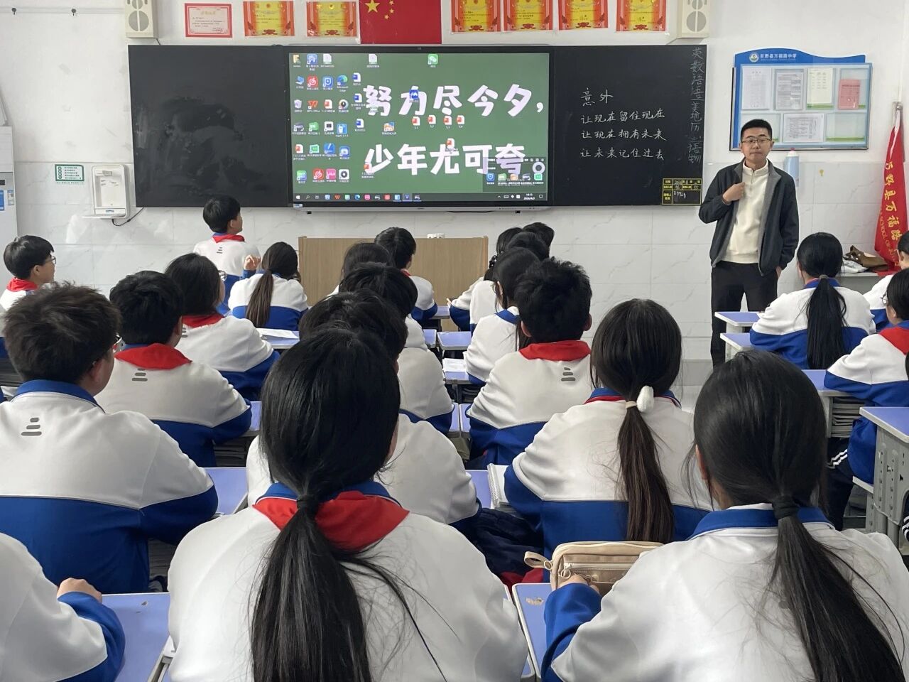 “5.18”系列活动（一）｜馆校联动传薪火，文博溯源育新苗——巨野县博物馆走进万福路中学讲授博物馆发展史 巨博新闻 第2张
